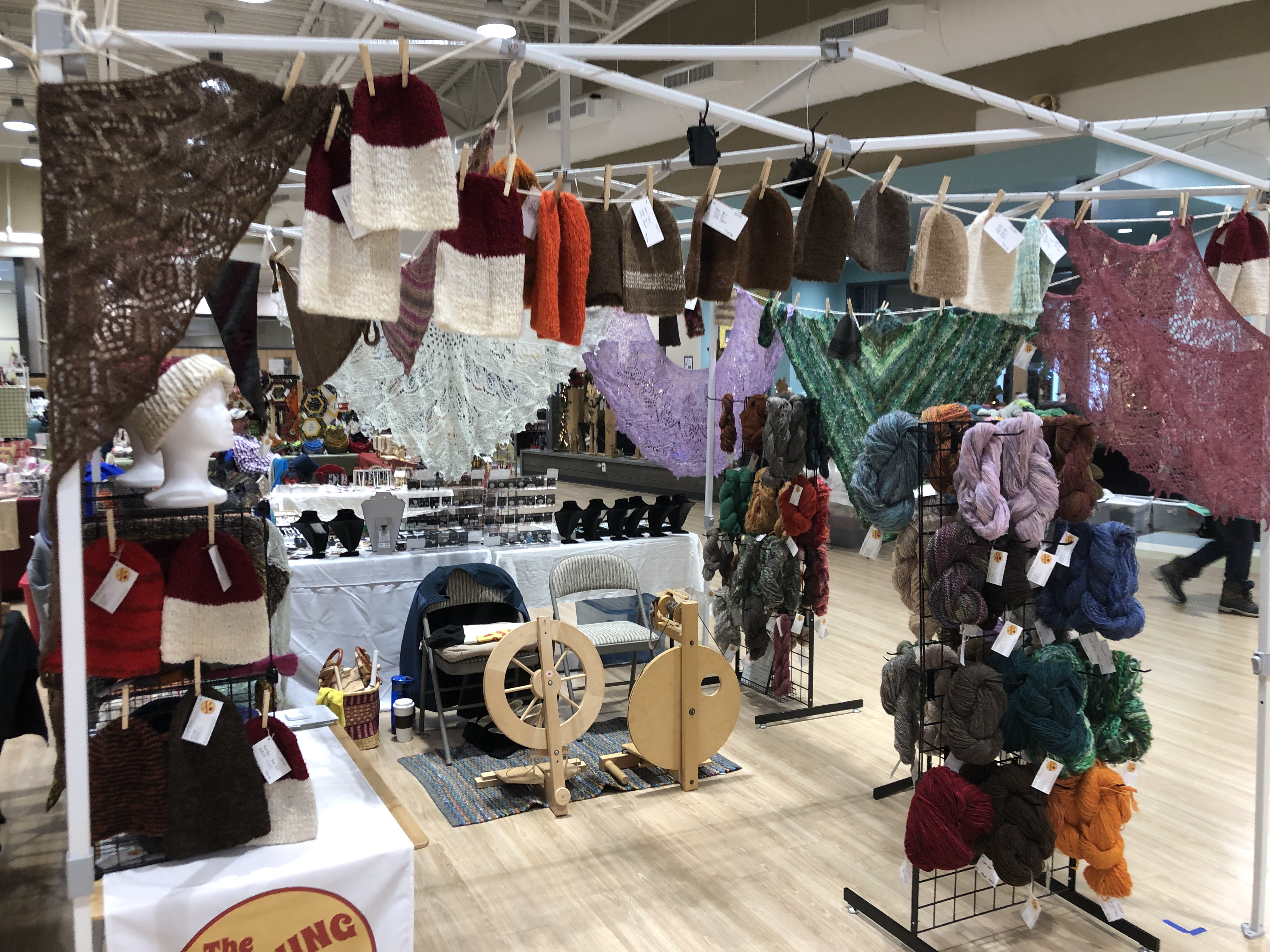 The Spinning Guy Booth at a Christmas 2021 Craft Fair